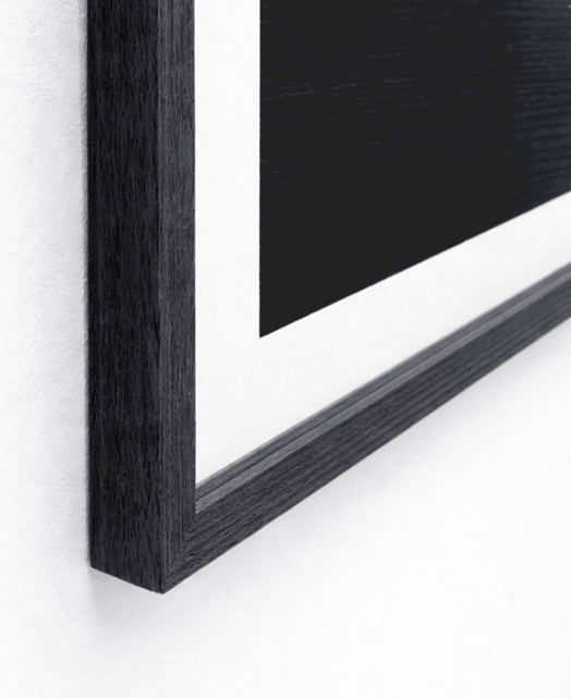 Framing workshop with various frames