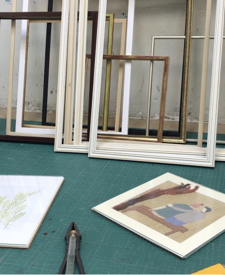 Photo Frame neighborhood store